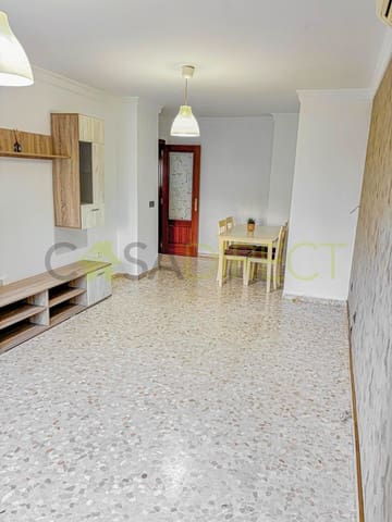 3 bedroom Flat for rent in Torre del Mar, Vélez-Málaga with pool garage - € 1,300 (Ref: 9543073)