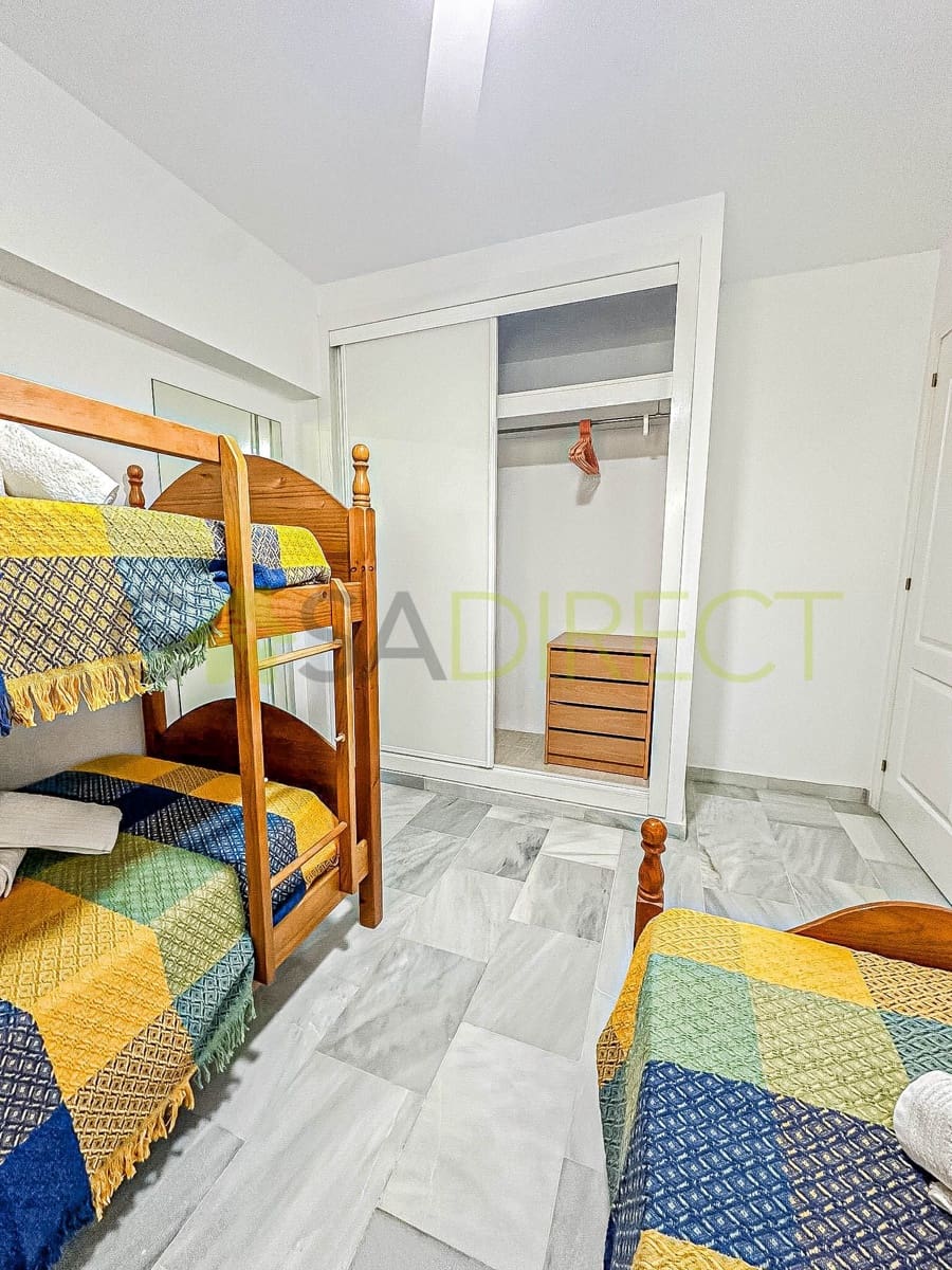 2 bedroom Flat for rent in La Herradura with garage - € 1,080 (Ref: 9547613)