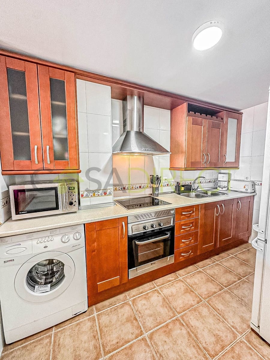 2 bedroom Flat for rent in La Herradura with garage - € 1,080 (Ref: 9547613)