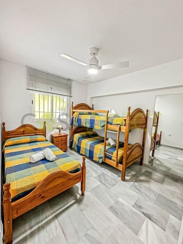 2 bedroom Flat for rent in La Herradura, Almuñécar with garage - € 1,080 (Ref: 9547613)