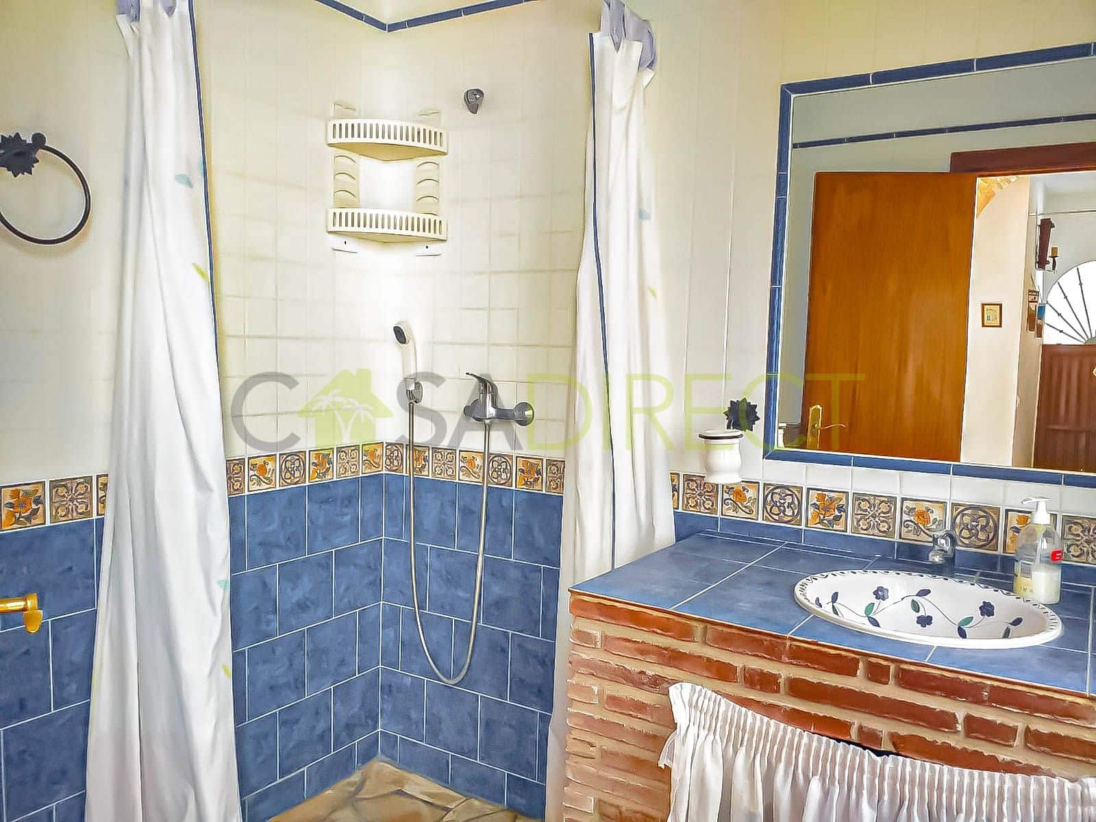 5 bedroom Finca/Country House for rent in Riogordo with pool garage - € 1,550 (Ref: 9550820)