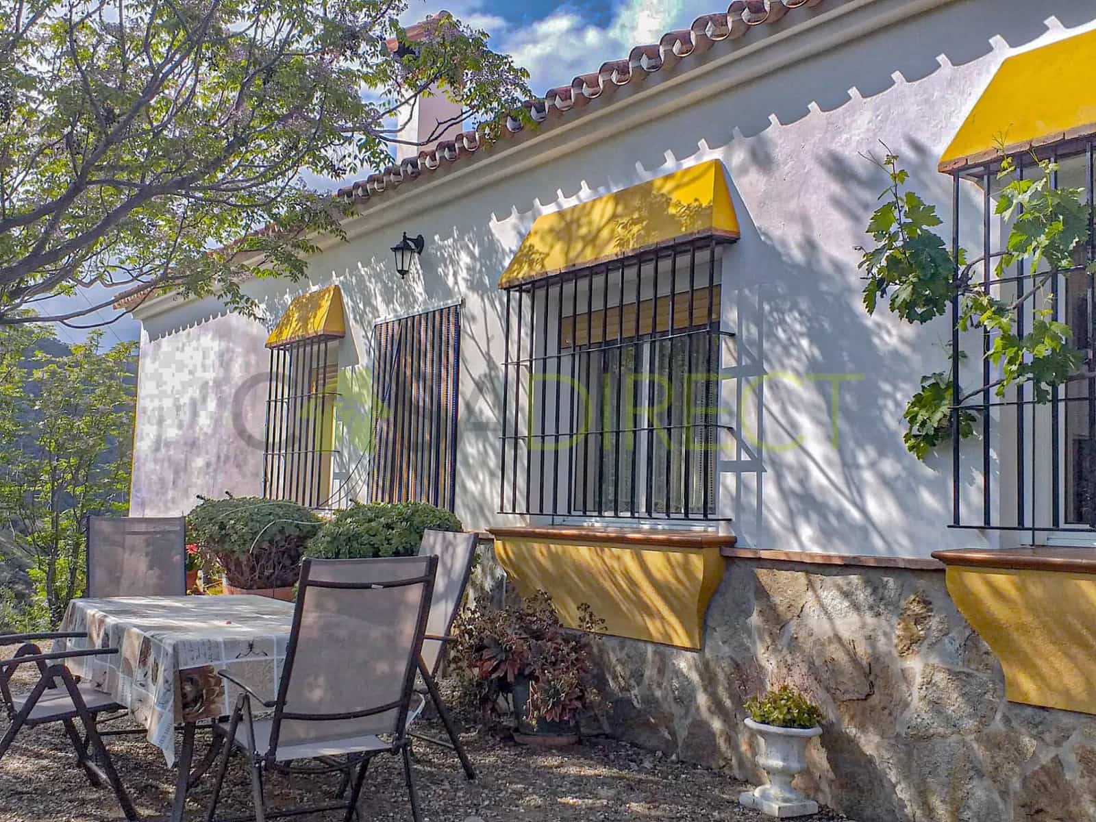 5 bedroom Finca/Country House for rent in Riogordo with pool garage - € 1,550 (Ref: 9550820)