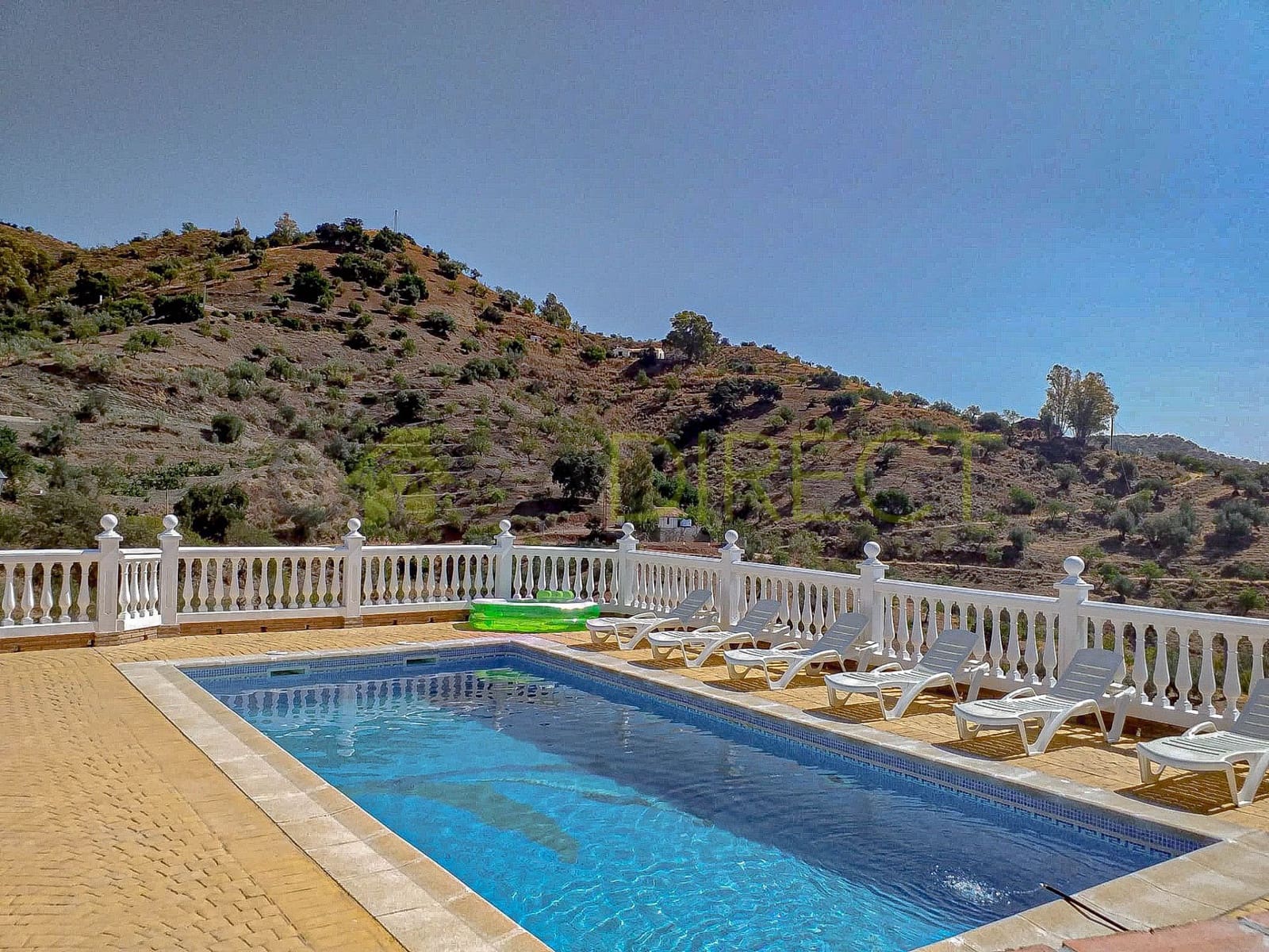 5 bedroom Finca/Country House for rent in Riogordo with pool garage - € 1,550 (Ref: 9550820)