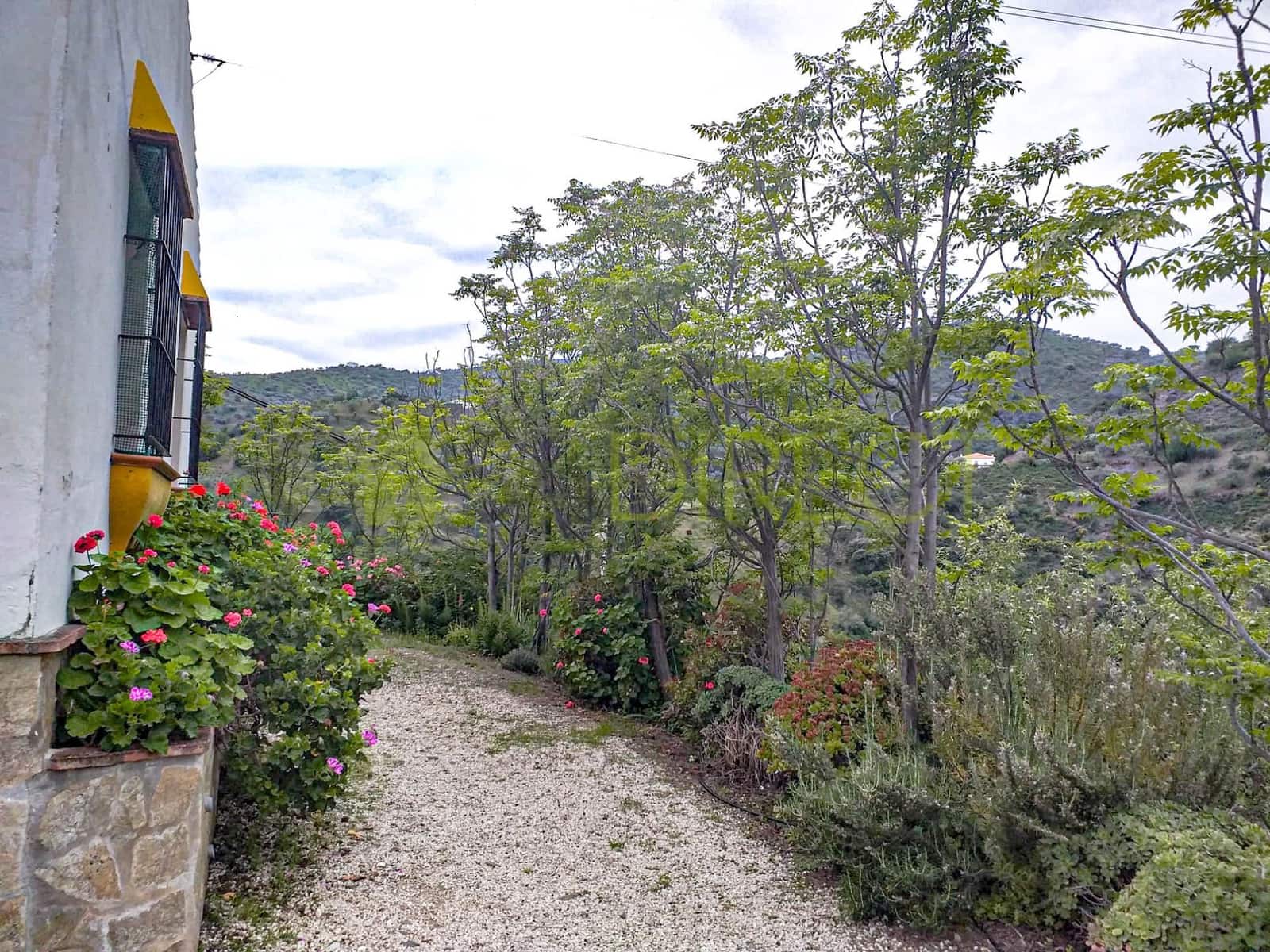 5 bedroom Finca/Country House for rent in Riogordo with pool garage - € 1,550 (Ref: 9550820)