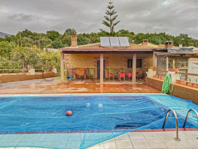 3 bedroom Finca/Country House for rent in Periana with pool garage - € 850 (Ref: 9557640)