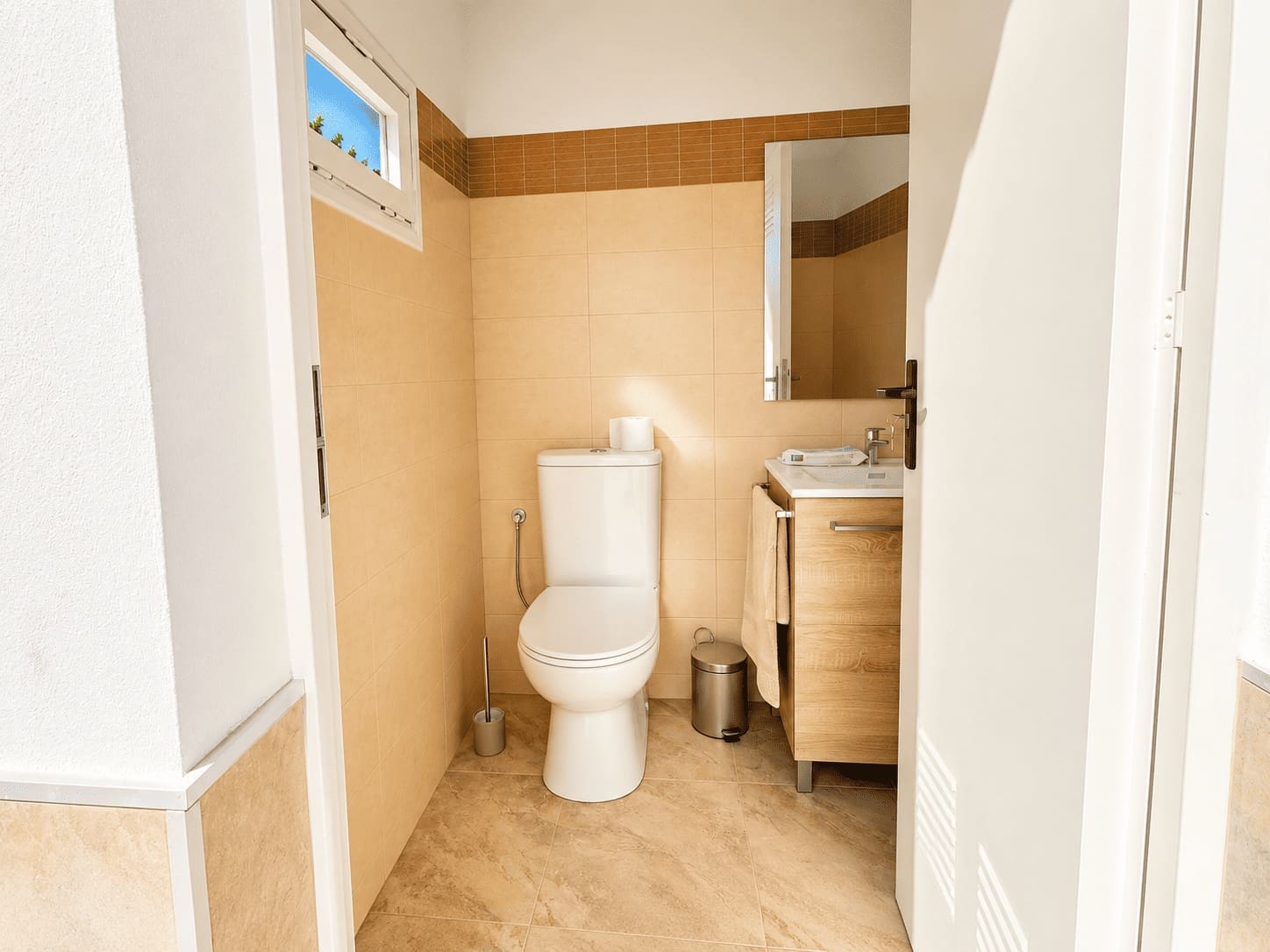 3 soveværelse Finca/Landehus til leje i Sayalonga med swimmingpool garage - € 1.150 (Ref: 9560917)