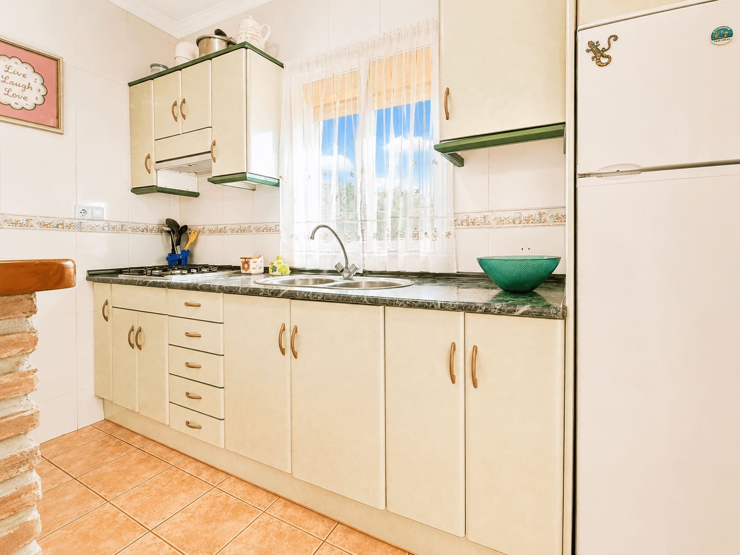3 soveværelse Finca/Landehus til leje i Sayalonga med swimmingpool garage - € 1.150 (Ref: 9560917)