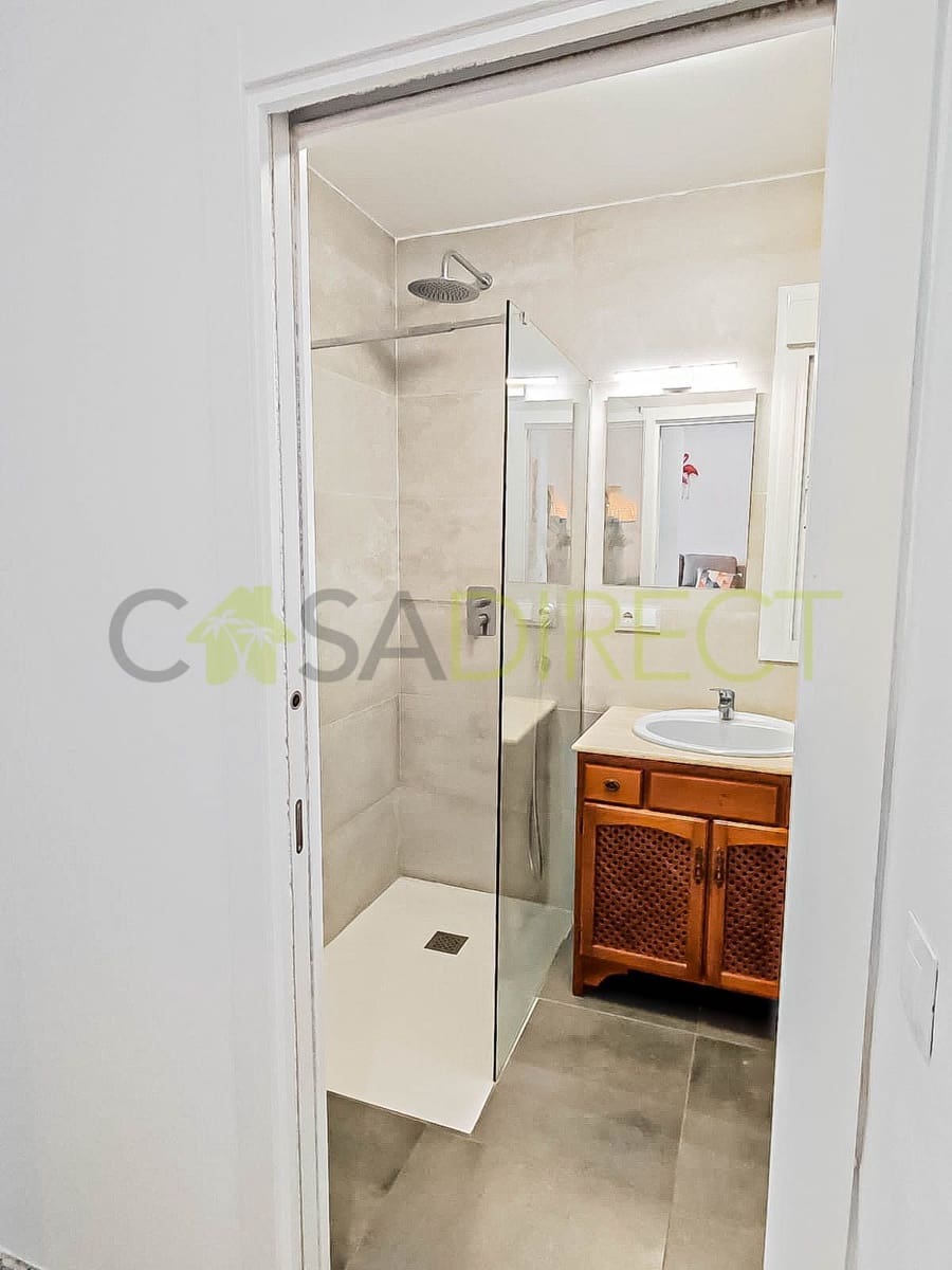 2 soveværelse Lejlighed til leje i Almunecar med garage - € 950 (Ref: 9564330)