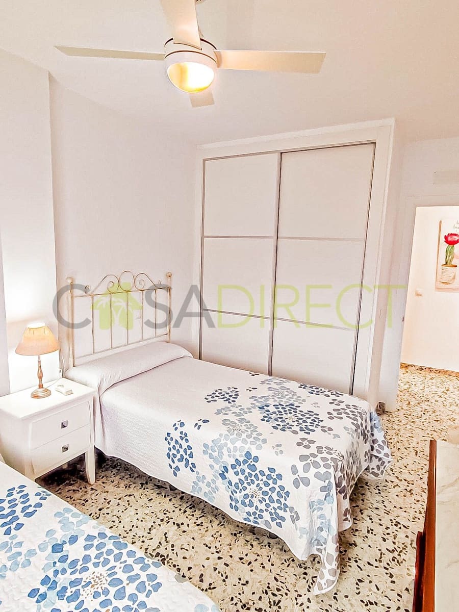 2 soveværelse Lejlighed til leje i Almunecar med garage - € 950 (Ref: 9564330)