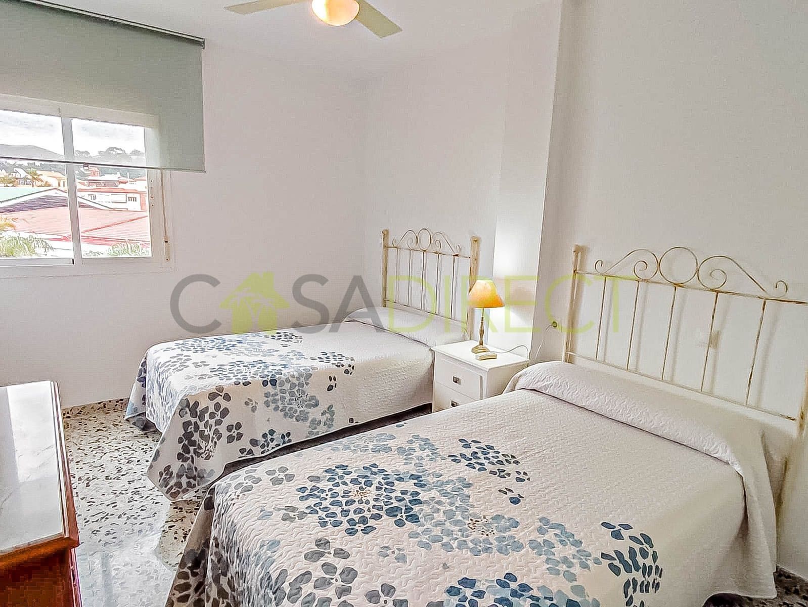 2 soveværelse Lejlighed til leje i Almunecar med garage - € 950 (Ref: 9564330)