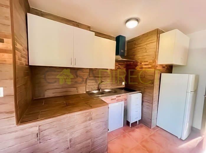 3 bedroom Finca/Country House for rent in Torrox with pool garage - € 950 (Ref: 9568040)