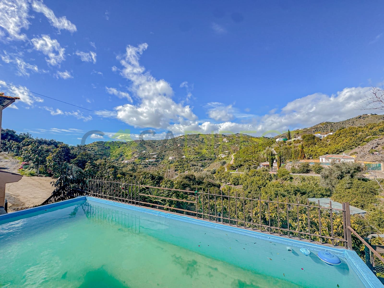 3 bedroom Finca/Country House for rent in Torrox with pool garage - € 875 (Ref: 9568040)