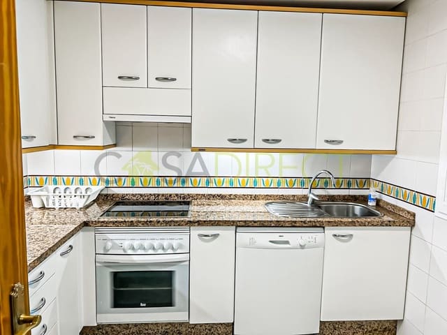 2 sovrum Lägenhet att hyra i Estepona med pool garage - 1 950 € (Ref: 9601034)