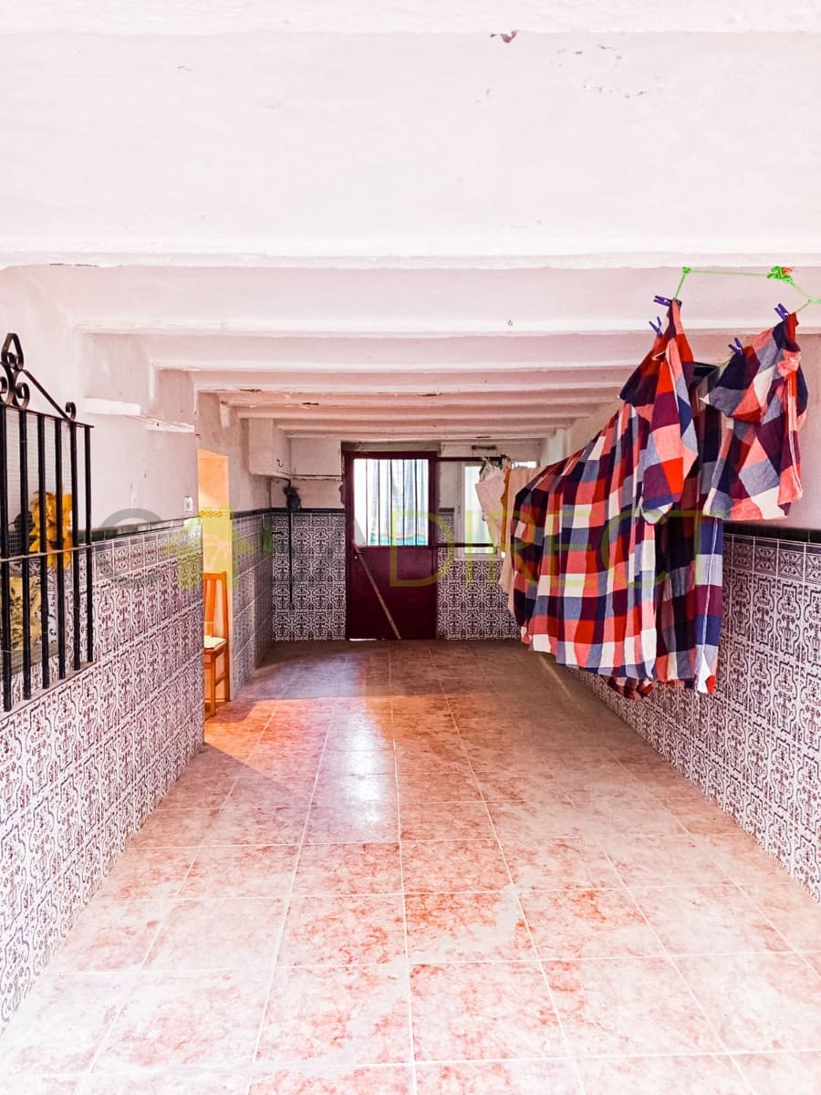 4 bedroom Semi-detached Villa for sale in Alora - € 168,000 (Ref: 9627230)