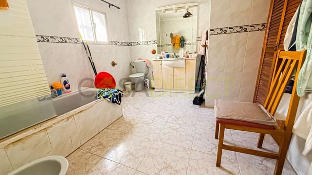 4 bedroom Semi-detached Villa for sale in Alora - € 168,000 (Ref: 9627230)