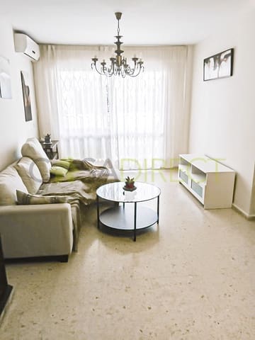 3 makuuhuone Asunto vuokrattavana paikassa Vélez-Málaga mukana uima-altaan - 800 € (Ref: 9633854)