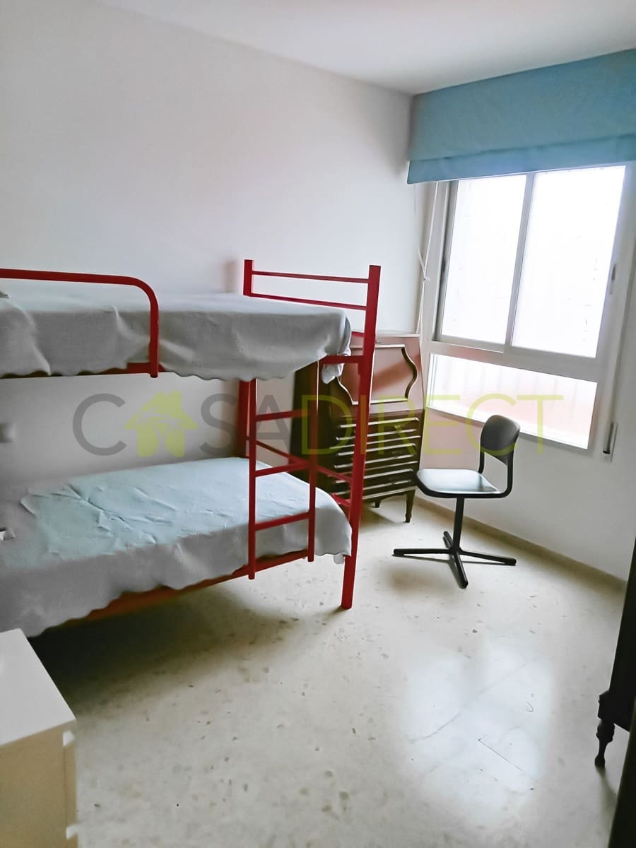 3 makuuhuone Asunto vuokrattavana paikassa Velez-Malaga mukana uima-altaan - 800 € (Ref: 9633854)