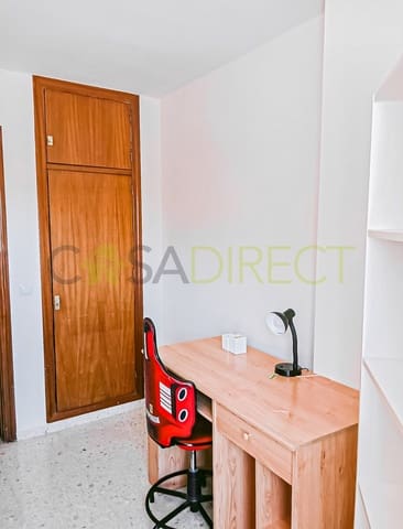 3 makuuhuone Asunto vuokrattavana paikassa Vélez-Málaga mukana uima-altaan - 800 € (Ref: 9633854)