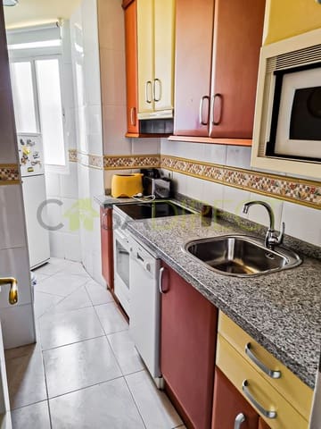 1 bedroom Flat for rent in Almuñécar with pool garage - € 840 (Ref: 9655679)