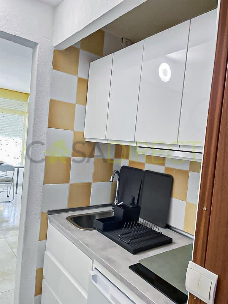 Studio na sprzedaż w Torremolinos z basenem - 169 000 € (Ref: 9660816)