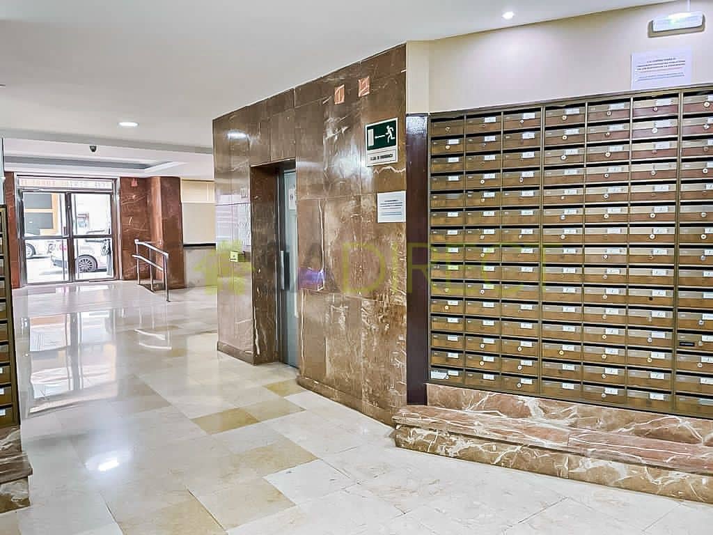 Studio na sprzedaż w Torremolinos z basenem - 169 000 € (Ref: 9660816)