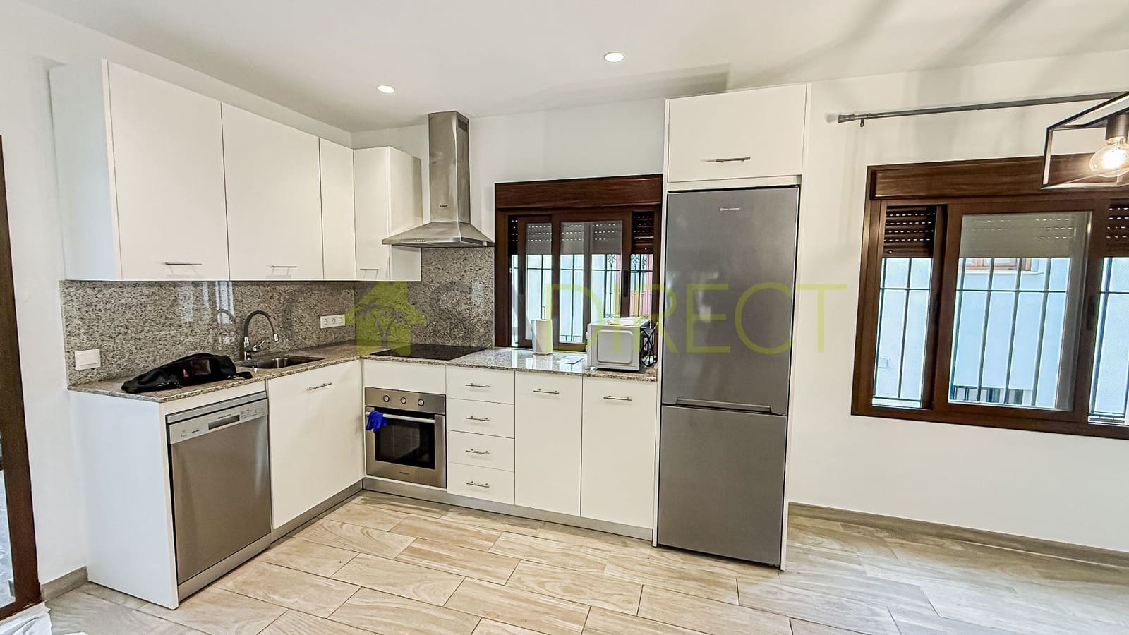 2 soverom Hus til leie i Frigiliana - € 1 200 (Ref: 9660817)