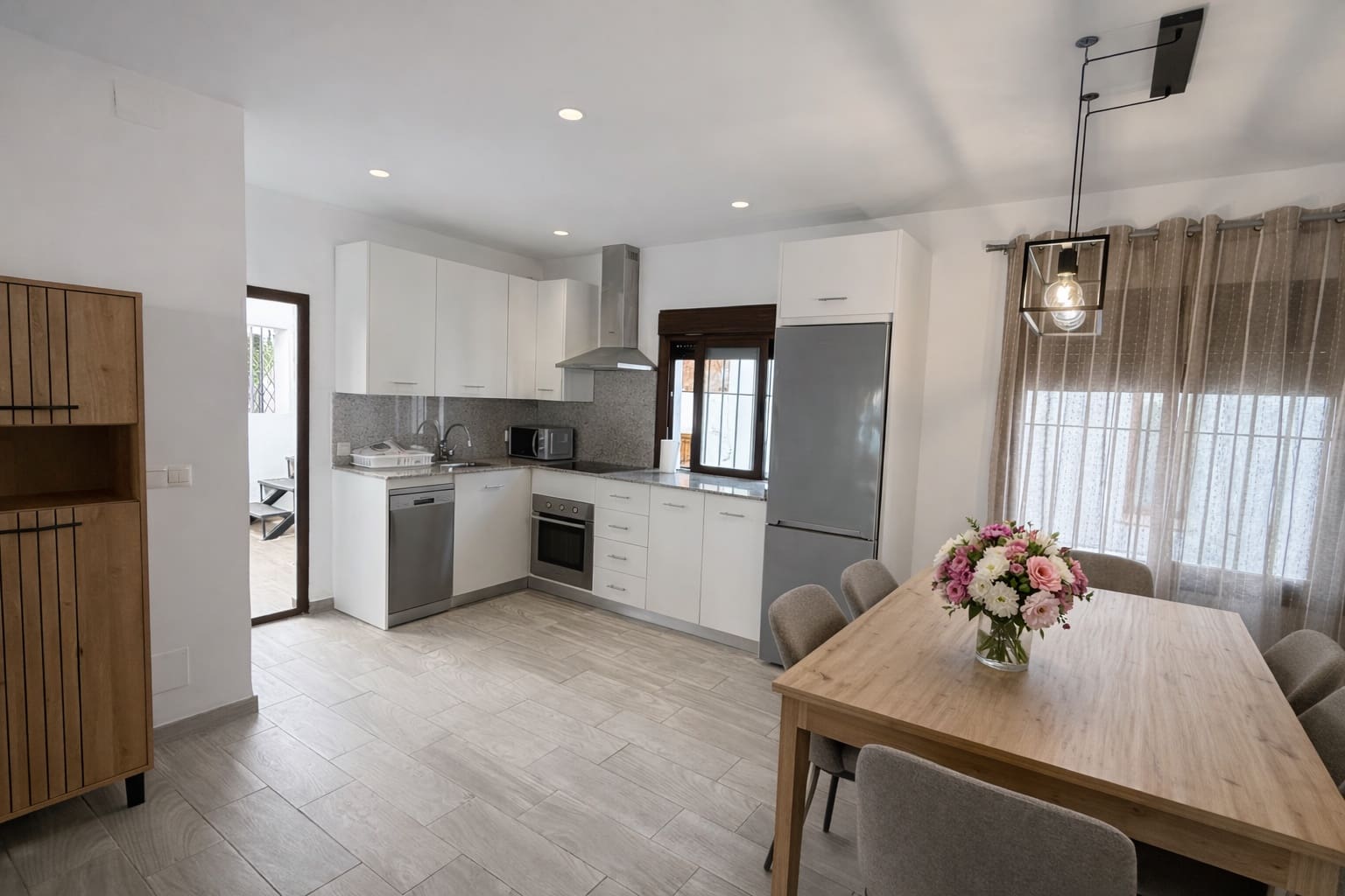 2 quarto Casa em Banda para arrendar em Frigiliana - 1 200 € (Ref: 9660817)