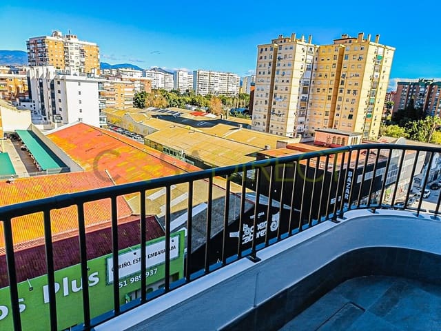 2 soveværelse Lejlighed til leje i Puerta Blanca, Málaga by med swimmingpool garage - € 1.650 (Ref: 9669984)