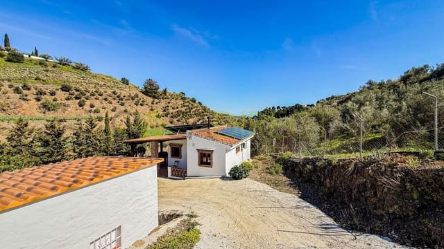 3 soveværelse Finca/Landehus til leje i Macharaviaya med swimmingpool garage - € 1.050 (Ref: 9673830)