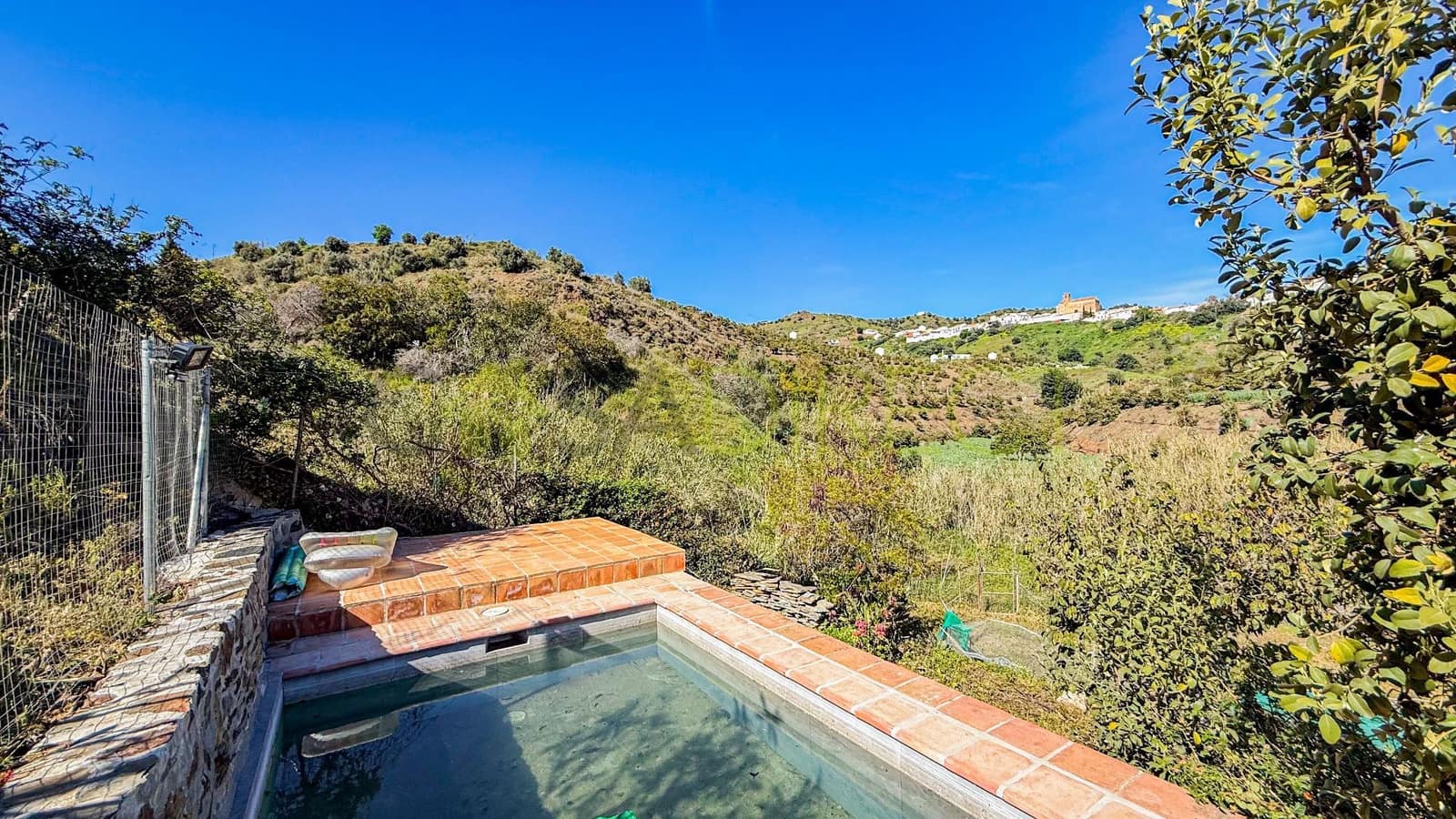 3 slaapkamer Finca/Landhuis te huur in Macharaviaya met zwembad garage - € 1.050 (Ref: 9673830)