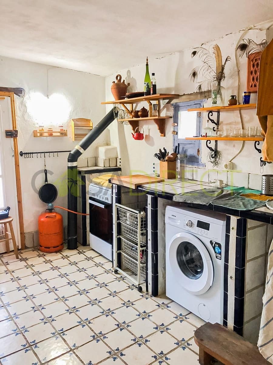 4 bedroom Finca/Country House for rent in Murtas with pool - € 550 (Ref: 9686029)