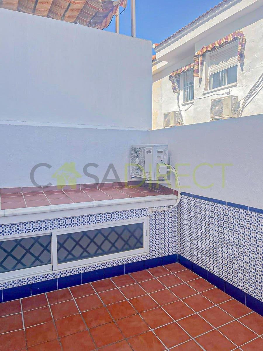 3 quarto Moradia Geminada para venda em El Romeral com garagem - 265 000 € (Ref: 9686030)