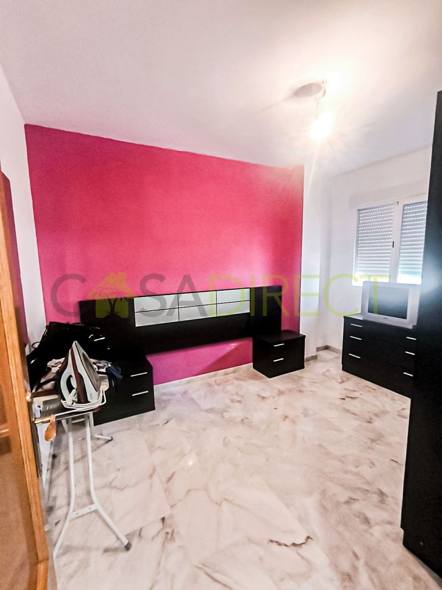 3 quarto Moradia Geminada para venda em El Romeral com garagem - 265 000 € (Ref: 9686030)