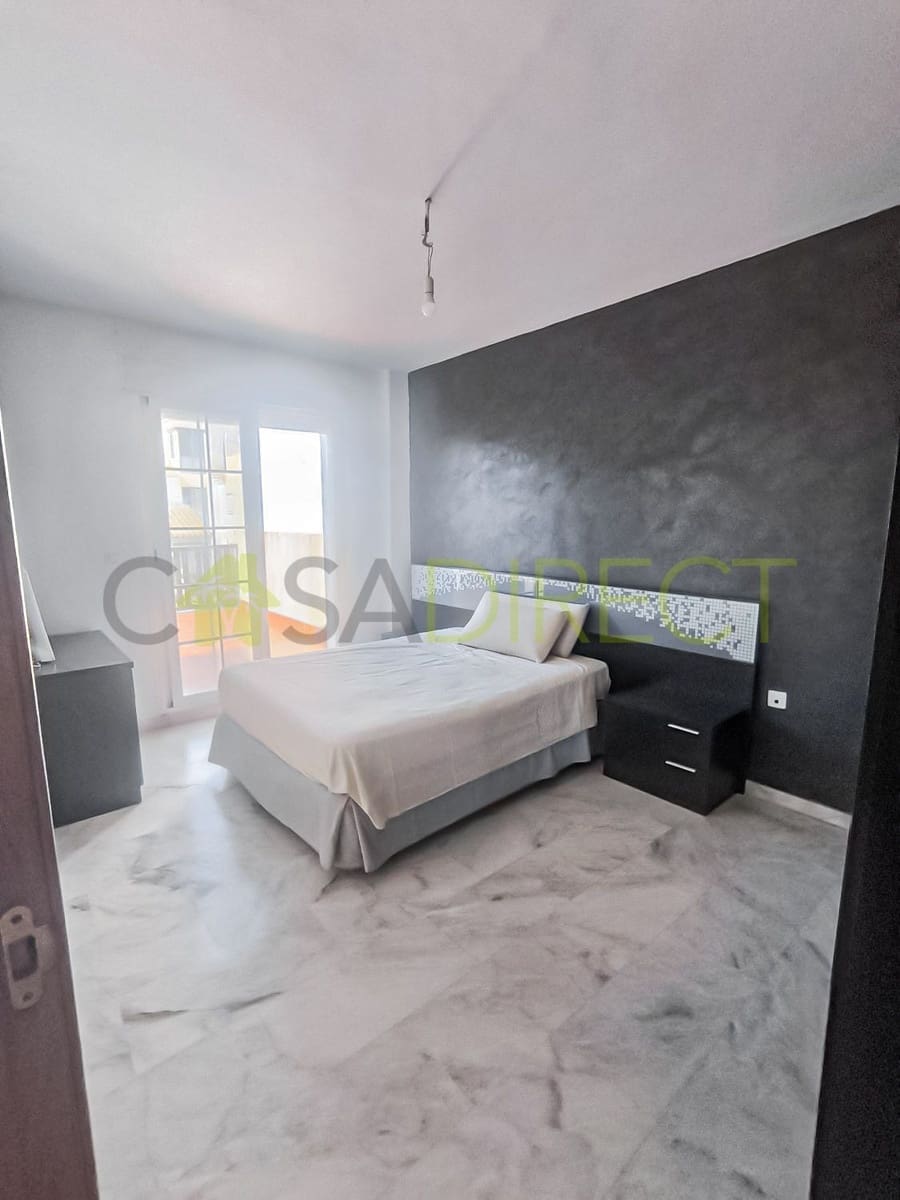 3 quarto Moradia Geminada para venda em El Romeral com garagem - 265 000 € (Ref: 9686030)