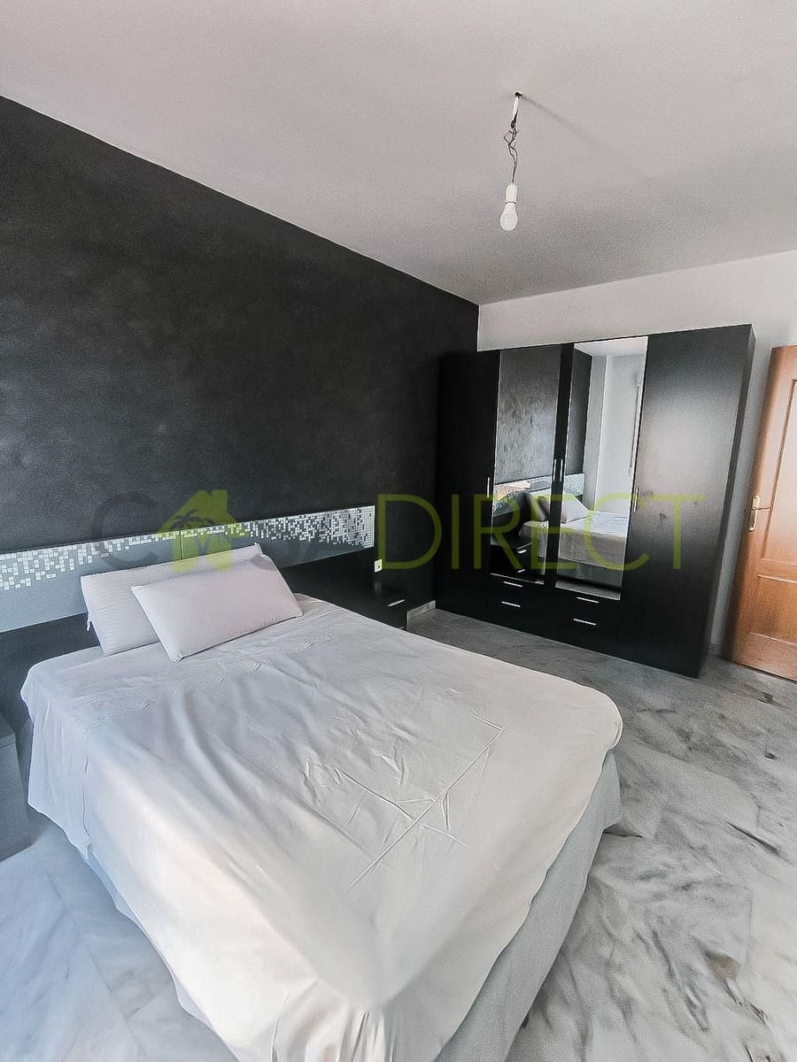 3 quarto Moradia Geminada para venda em El Romeral com garagem - 265 000 € (Ref: 9686030)