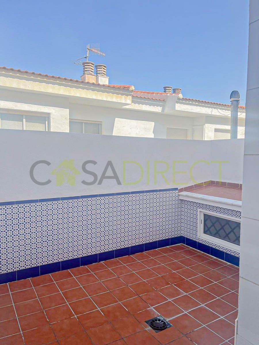 3 quarto Moradia Geminada para venda em El Romeral com garagem - 265 000 € (Ref: 9686030)