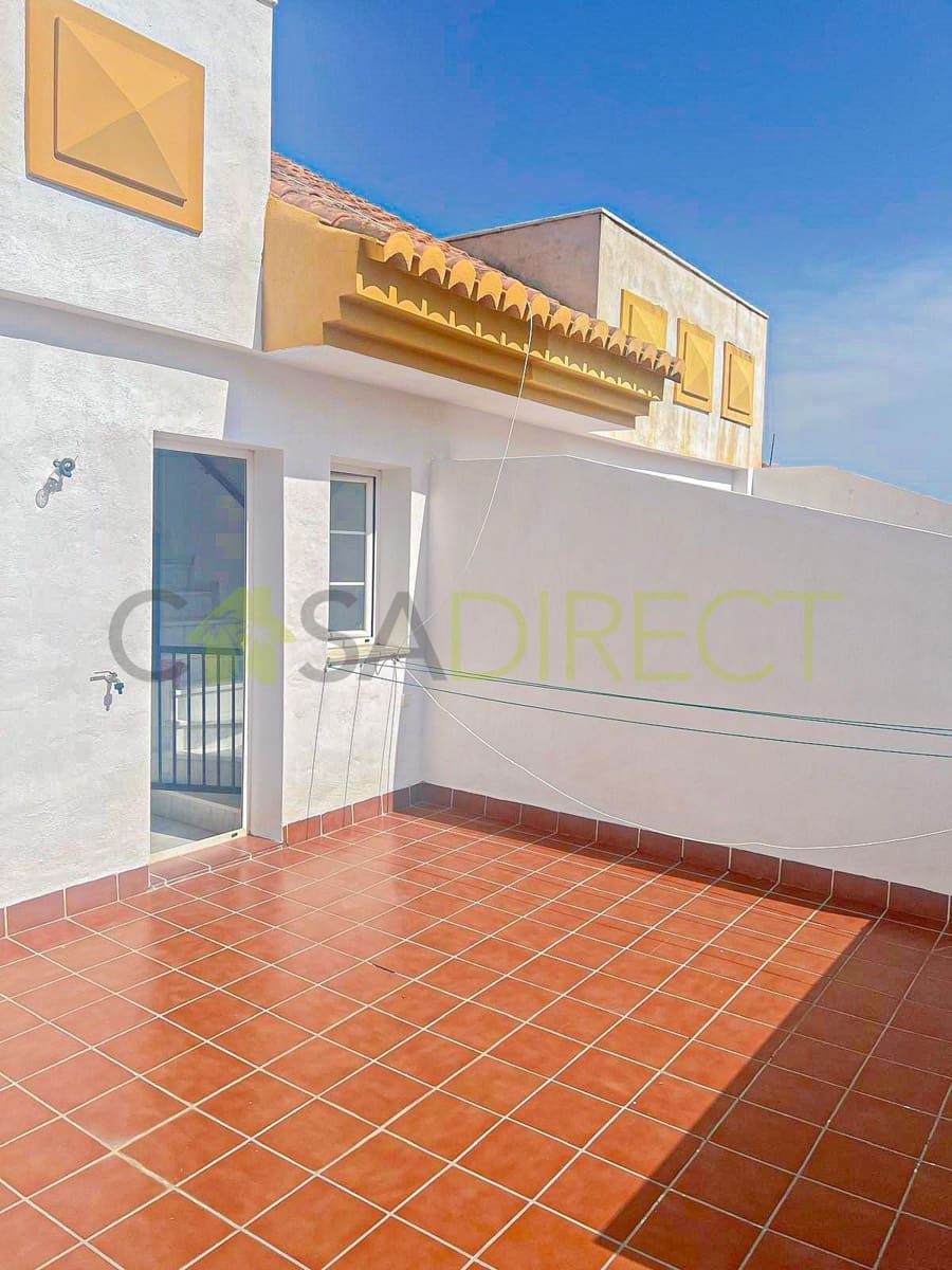 3 quarto Moradia Geminada para venda em El Romeral com garagem - 265 000 € (Ref: 9686030)