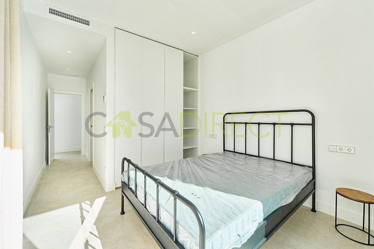 6 bedroom Villa for sale in New Golden Mile with pool garage - € 1,950,000 (Ref: 9686031)