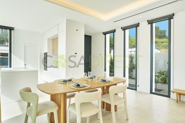 6 makuuhuone Huvila myytävänä paikassa Nueva Atalaya, Estepona mukana uima-altaan 
autotalli - 1 950 000 € (Ref: 9686031)