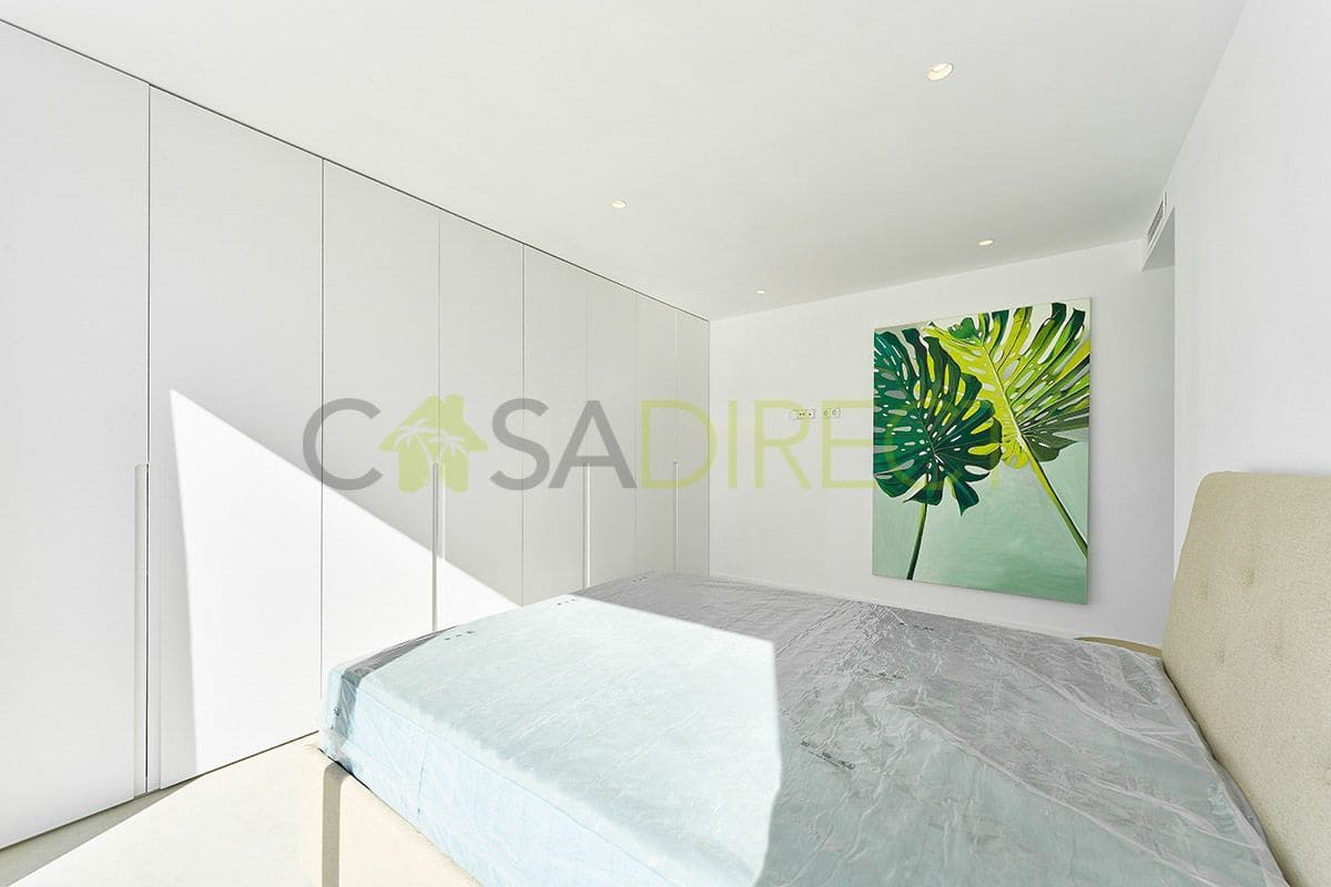 6 slaapkamer Villa te koop in New Golden Mile met zwembad garage - € 2.100.000 (Ref: 9686032)