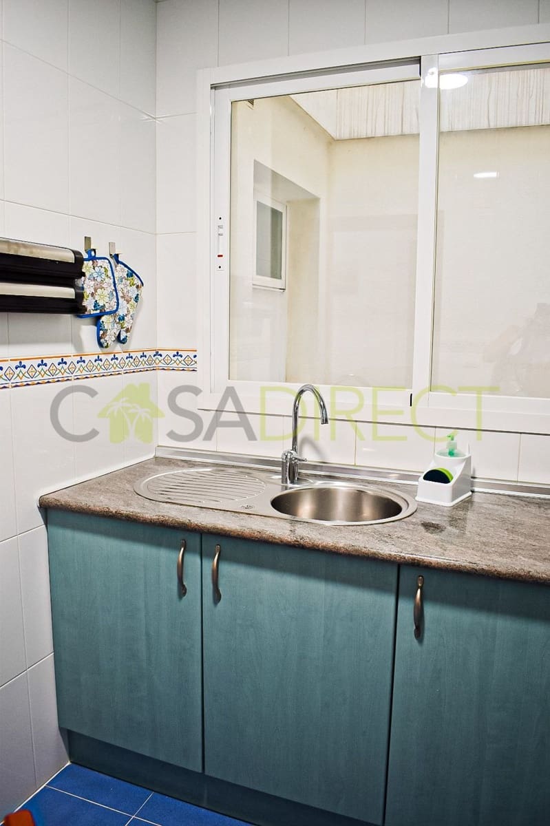 Piso de 2 habitaciones en Rincón de la Victoria en alquiler con garaje - 1.200 € (Ref: 9690035)