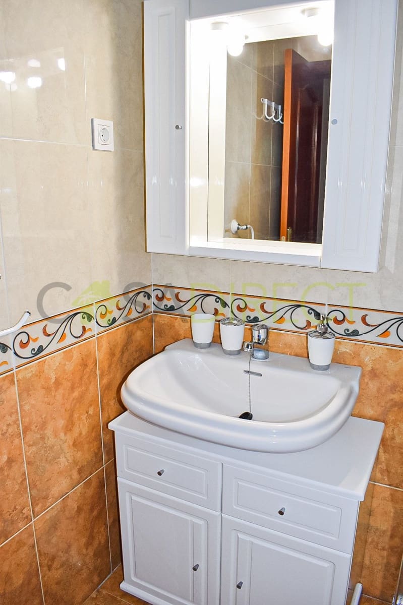 Piso de 2 habitaciones en Rincón de la Victoria en alquiler con garaje - 1.200 € (Ref: 9690035)