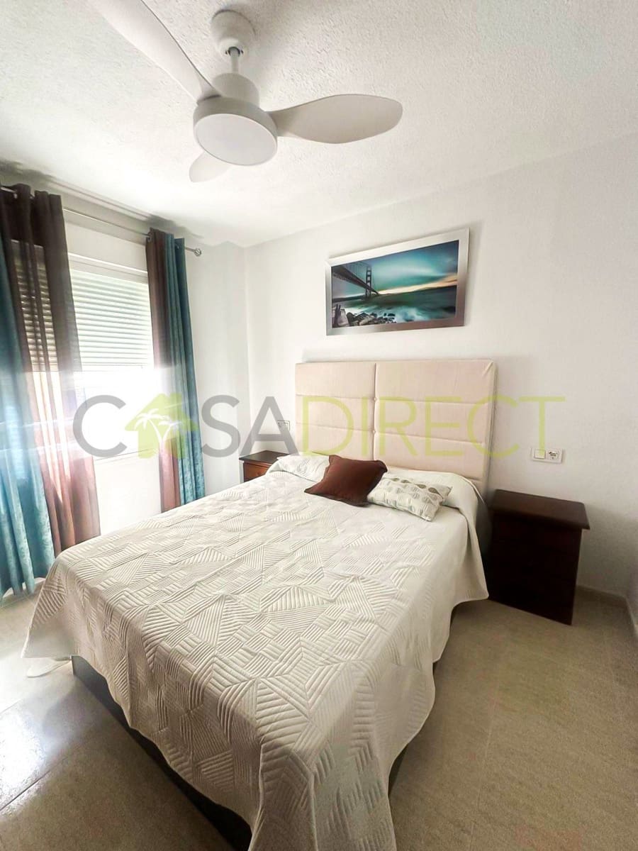 Piso de 2 habitaciones en Rincón de la Victoria en alquiler con garaje - 1.200 € (Ref: 9690035)