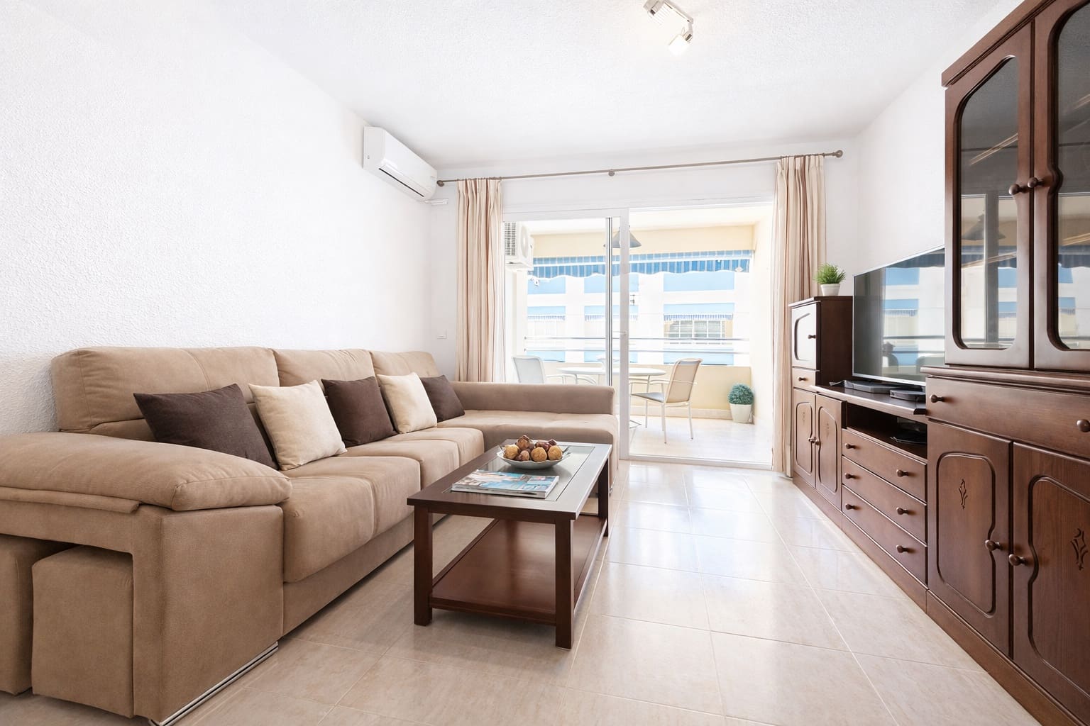 2 slaapkamer Flat te huur in Rincon de la Victoria met garage - € 1.100 (Ref: 9690035)