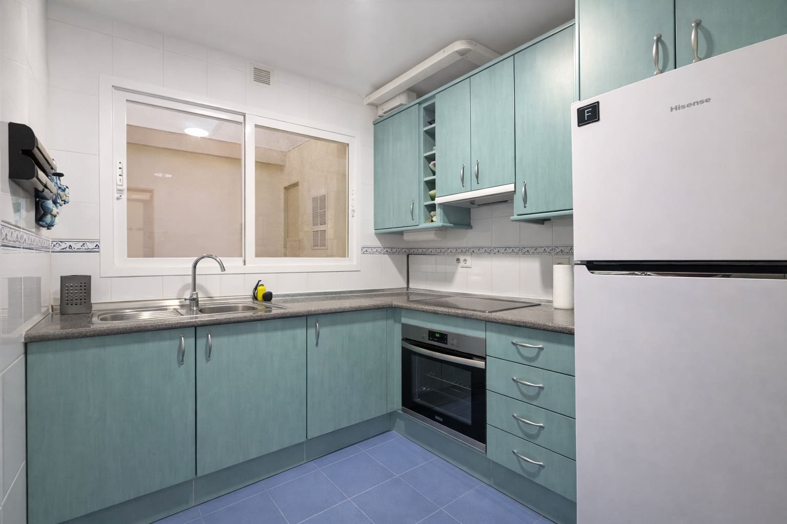 2 slaapkamer Flat te huur in Rincon de la Victoria met garage - € 1.100 (Ref: 9690035)