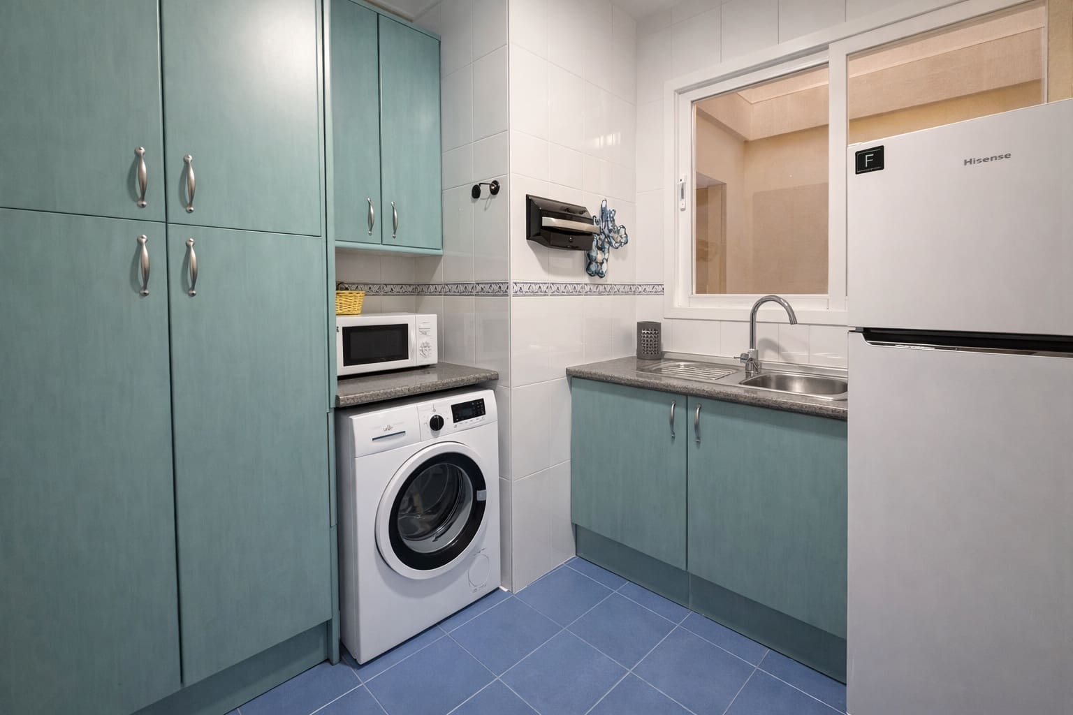 2 slaapkamer Flat te huur in Rincon de la Victoria met garage - € 1.100 (Ref: 9690035)