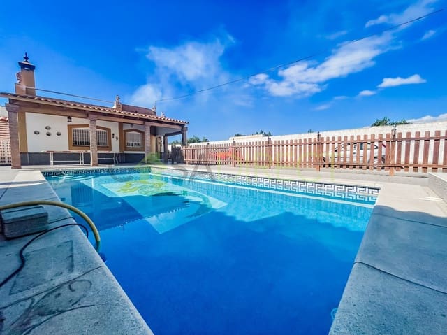 4 Zimmer Villa zu verkaufen in Motril mit Pool Garage - 336.000 € (Ref: 9694719)