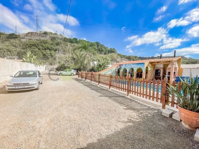 4 Zimmer Villa zu verkaufen in Motril mit Pool Garage - 336.000 € (Ref: 9694719)