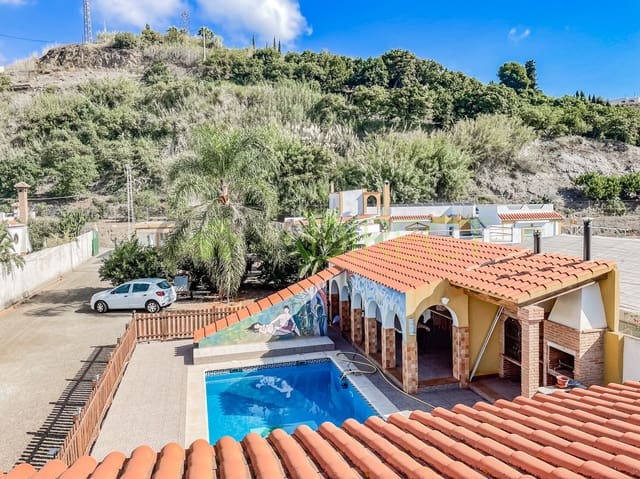 4 Zimmer Villa zu verkaufen in Motril mit Pool Garage - 336.000 € (Ref: 9694719)