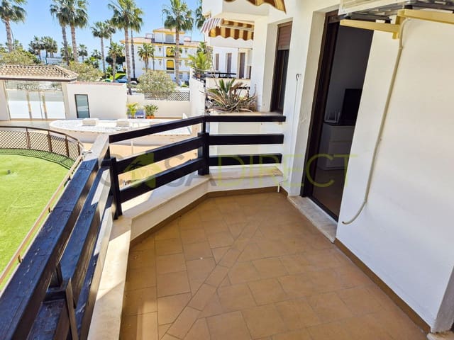 2 soveværelse Lejlighed til leje i Torrox-Costa, Torrox med swimmingpool garage - € 900 (Ref: 9698131)